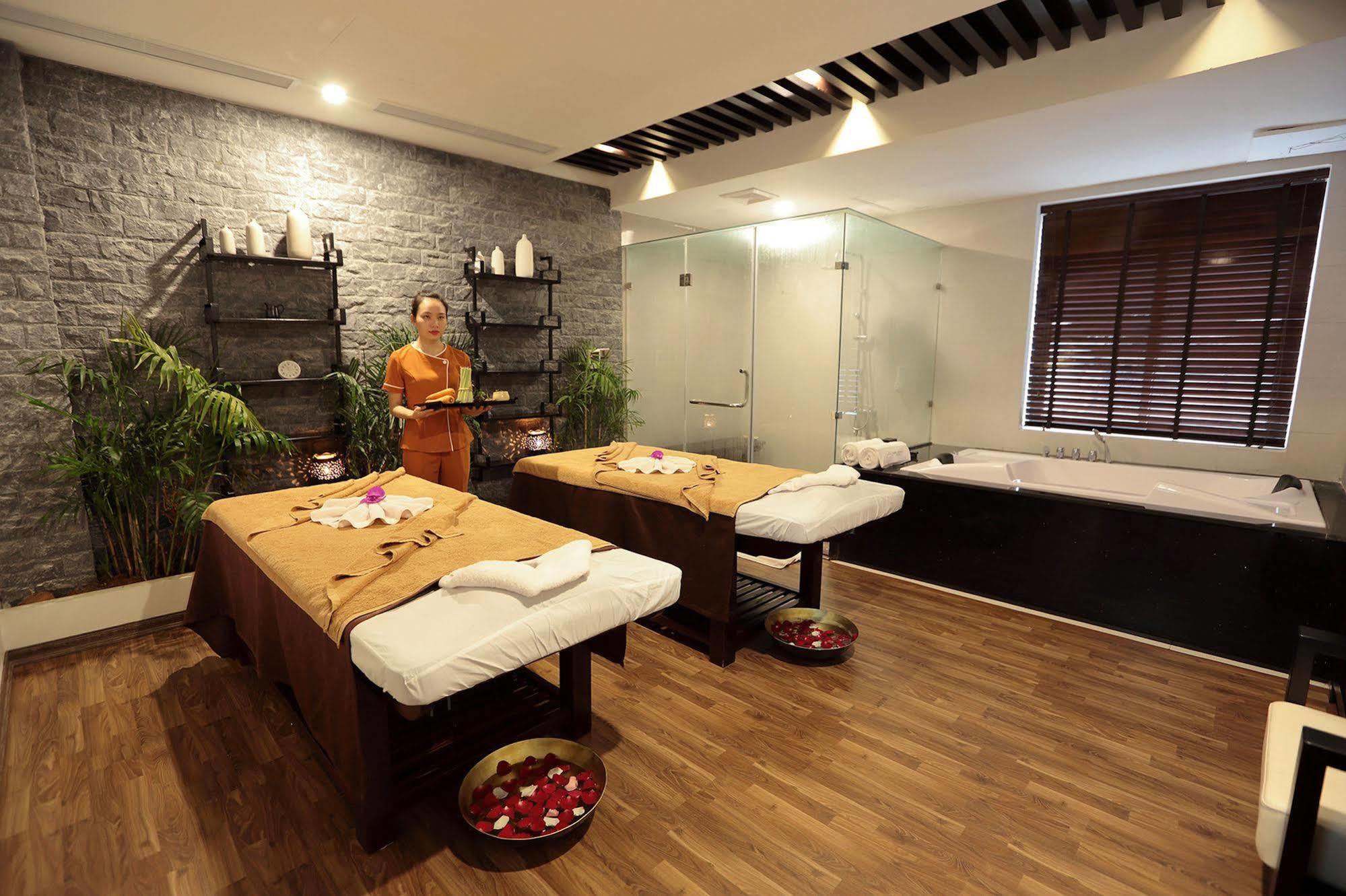 Hotel Canvas Legend 4*