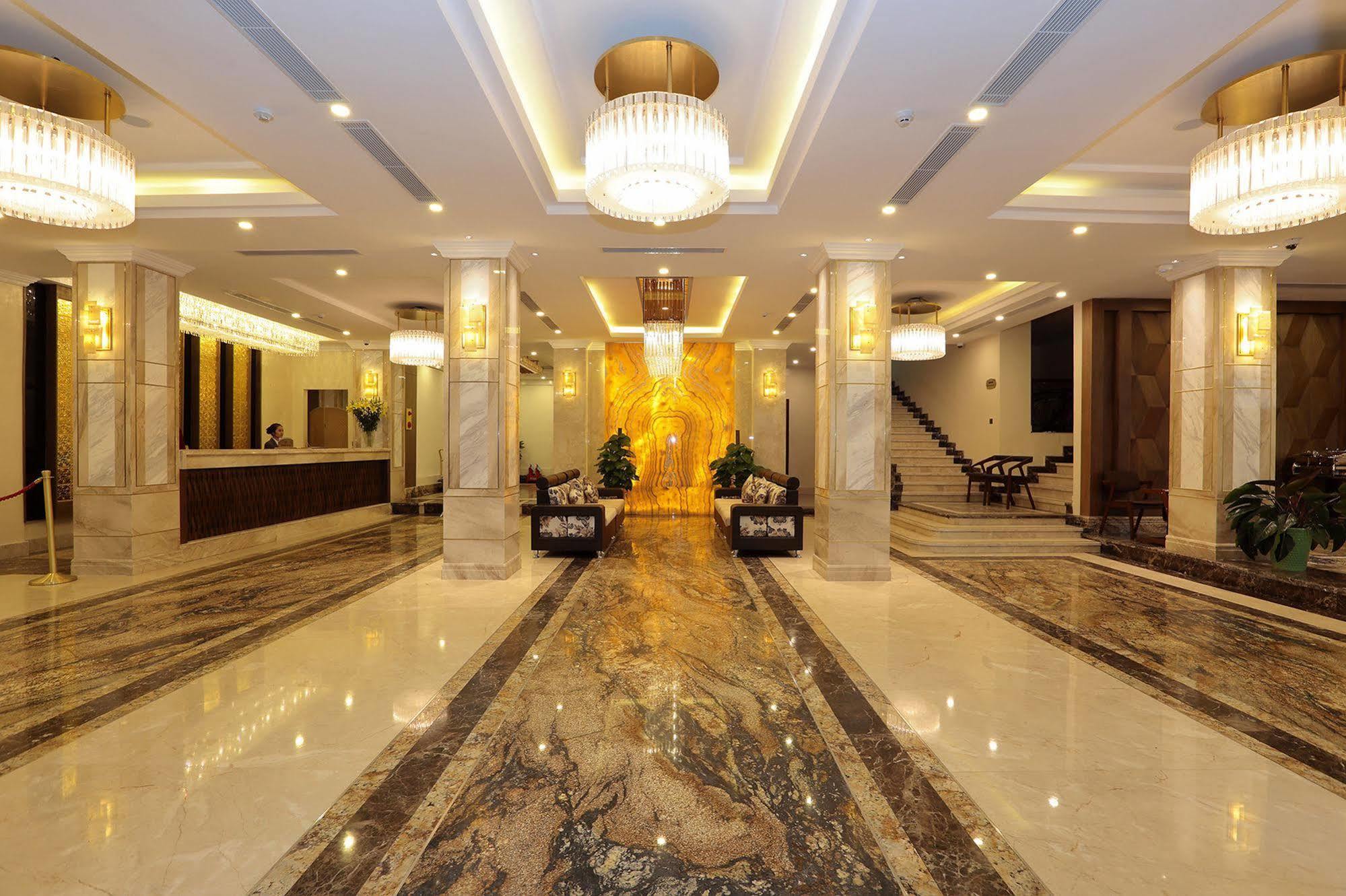 Hotel Canvas Legend 4*